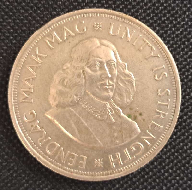 1961 R.S.A 50 CENT : 5 SHILLING SIZE : SILVER