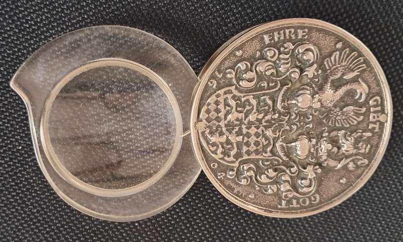 VINTAGE SILVER FOLDING LOUPE : MAGNIFIER
