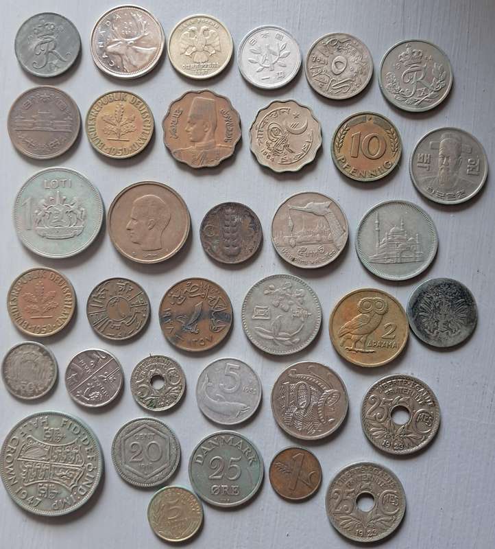 36 X WORLD COINS