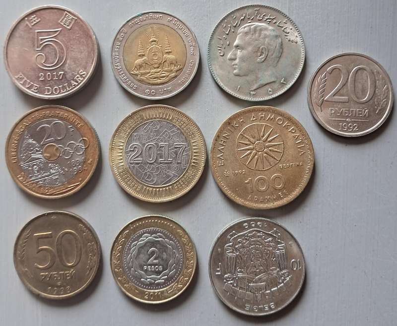 10 X WORLD COINS