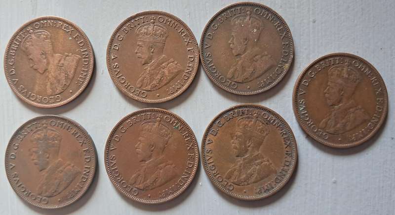 1912 - 1921 AUSTRALIA HALF PENNY LOT
