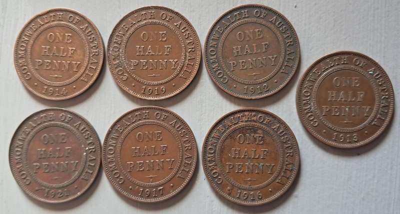 1912 - 1921 AUSTRALIA HALF PENNY LOT