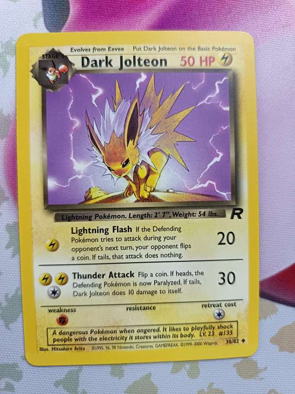 Pokemon Trading Card Game - Dark Jolteon #38 Pokemon Team Rocket - Vintage