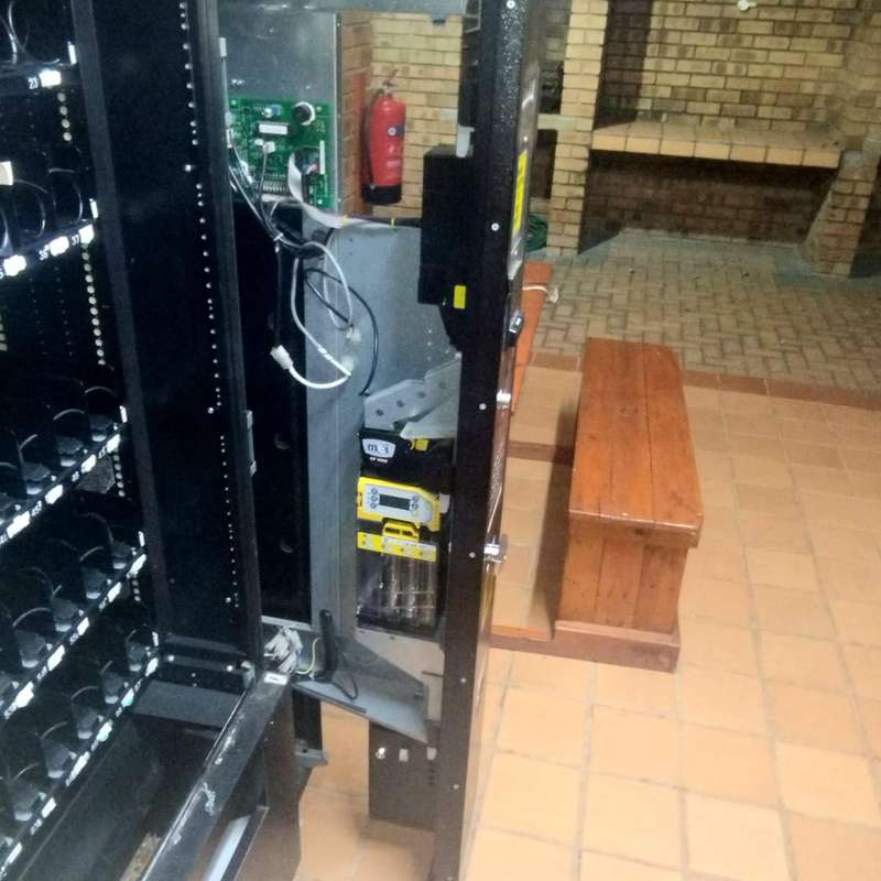 Combination Snack Vending Machine
