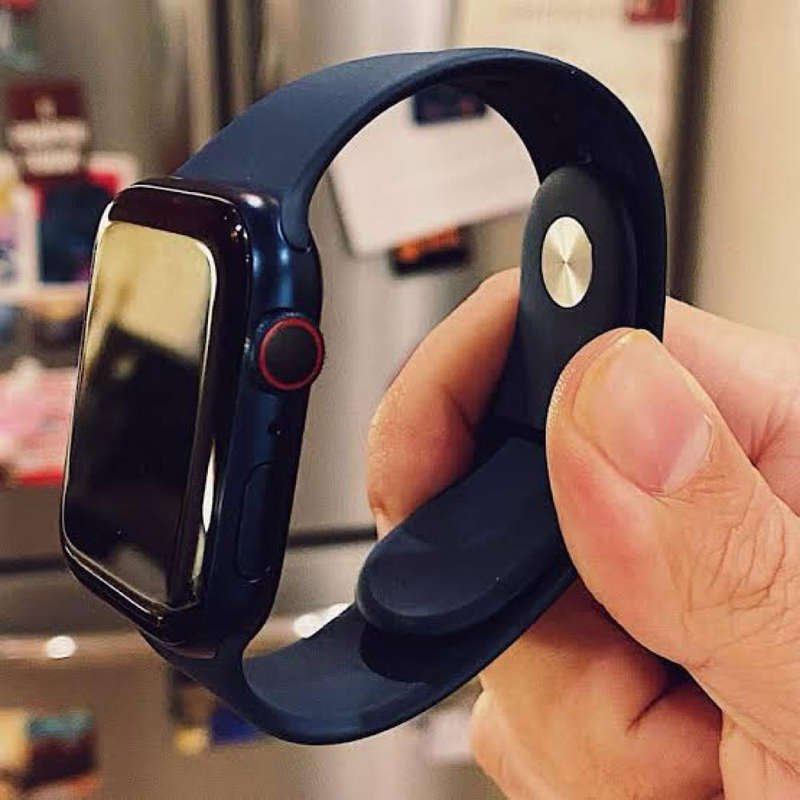 Apple Watch (44mm, Series 6, GPS + Cellular)