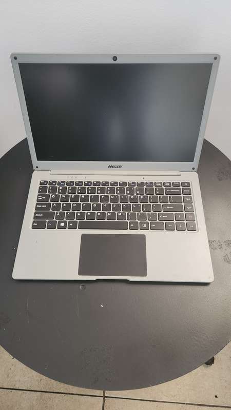 Mecer z140c notebook - dual core n3350, 4gb ram, 60gb hdd - Windows 10