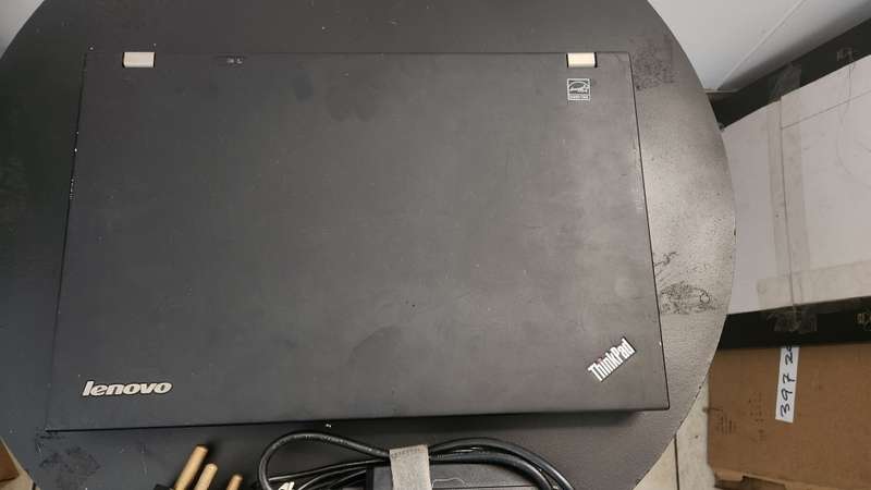 Lenovo Thinkpad t510- (15.6`) CORE i5 560m, 4GB DDR3 RAM, 320GB HDD !!!