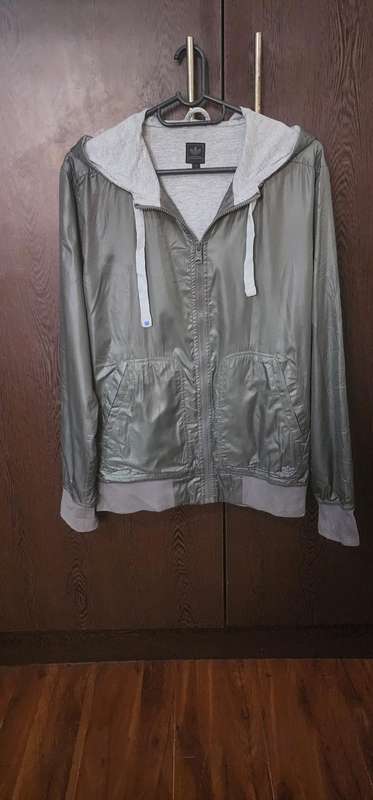 Adidas - European Female puffer jacket (large)