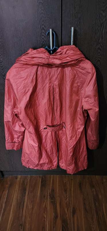 Gil Bert - European Female rain jacket (large)- with hoodie