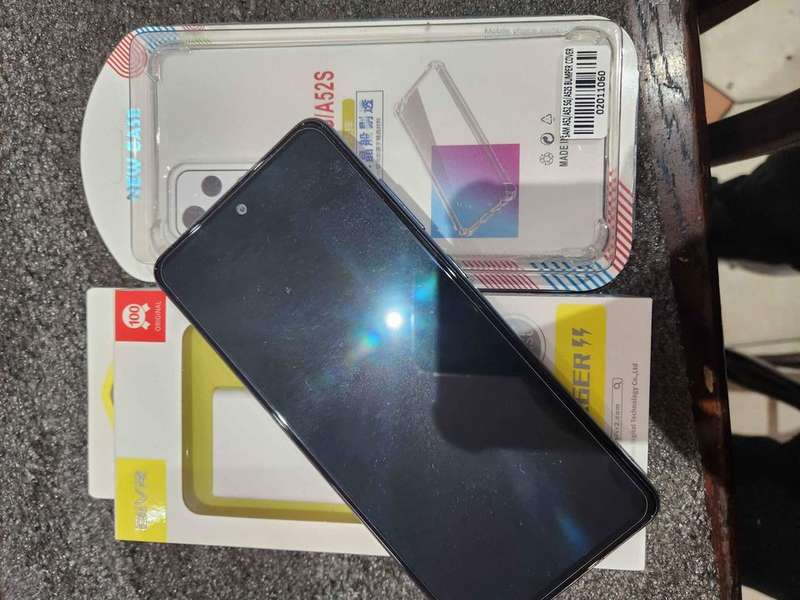 Samsung galaxy a52 dual sim -4g  lte- 128gb  sm-a525f /ds- awesome blue
