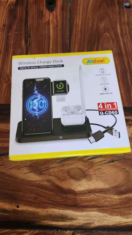 4-in-1 Multi-Function Wireless Fast Charger Station- Andowl Q-CD60