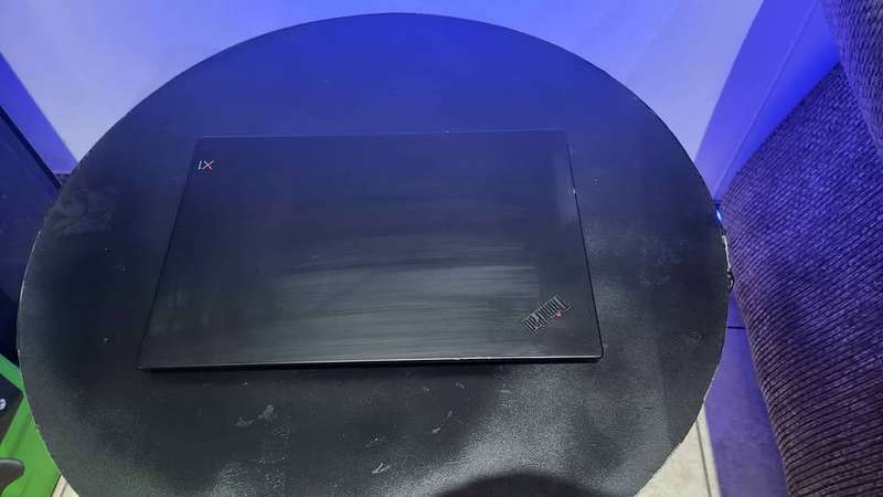 Lenovo ThinkPad x1 Carbon 6th gen - 14" -Dual core i7- 8th Gen, 8gb ddr4 ram, 256gb m.2 ssd