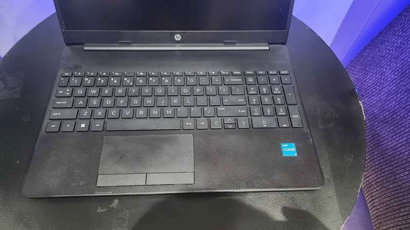 HP 15-dw3030ni notebook - (15.6") Quad Core i3 -1125G4, 8GB ddr4 ram, 1TB hard drive