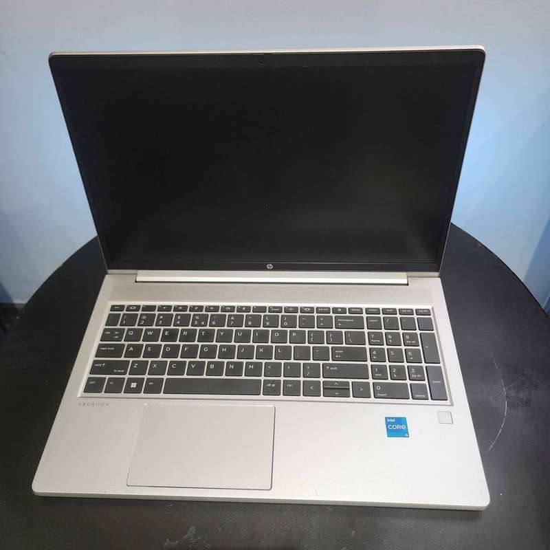 HP ProBook 450 g8 (15.6")  i5-11th gen, 16gb ddr4 ram, 256gb nvme ssd