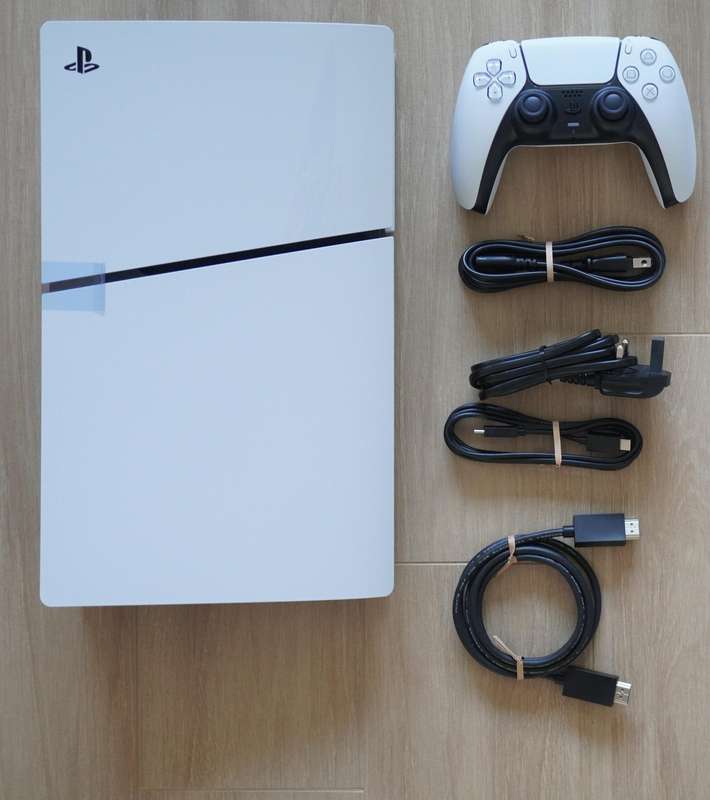 PlayStation 5 Slim Digital Edition Console - 1x controller and cables- (PS5 Slim)