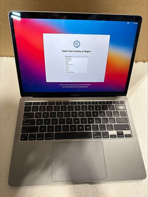Apple MacBook Air 13" M1 2020 - 256gb ssd - 8gb ram - with charger - (SPACE GREY)