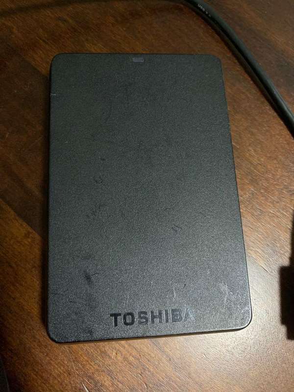 Toshiba canvio basics 1tb portable drive - v63700c - black