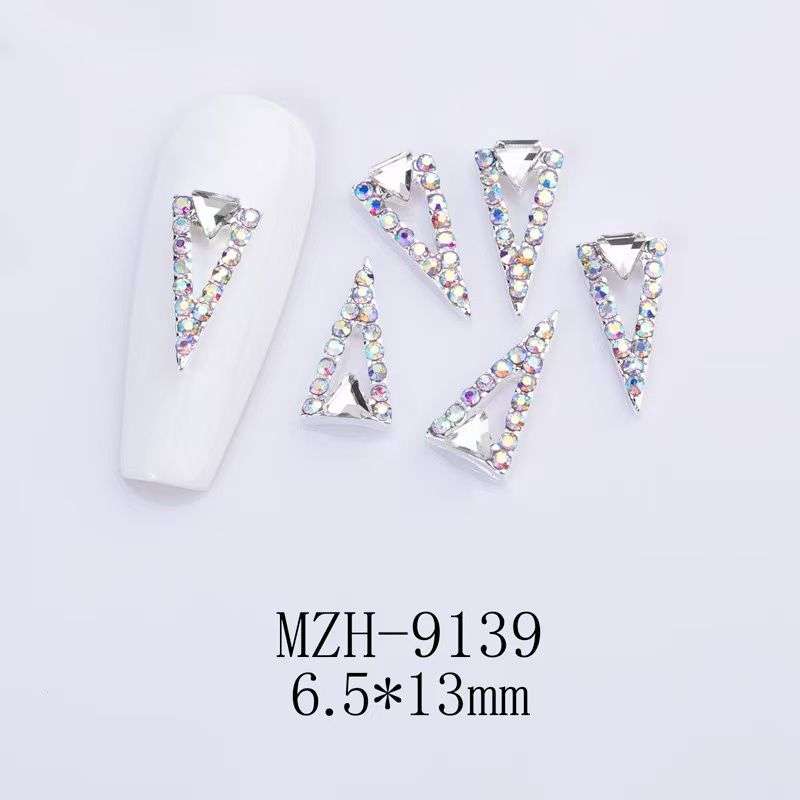 Pearl Triangle Diamonds Rhinestone 5pcs-  MZH-9139