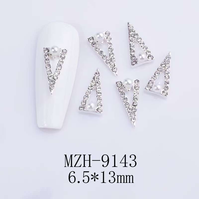 Pearl Triangle Diamonds Rhinestone 5pcs-  MZH-9143