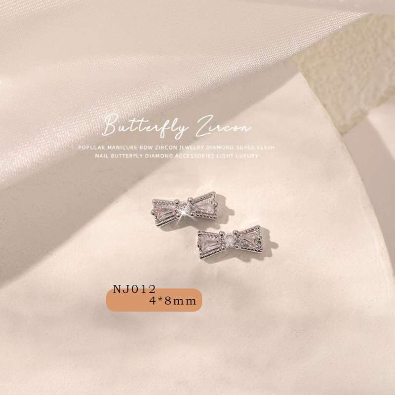 Nail Bow Tie 04# Rhinestone 2pcs -  Silver - 4x8mm