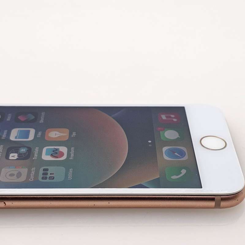 iPhone 8 64GB Gold