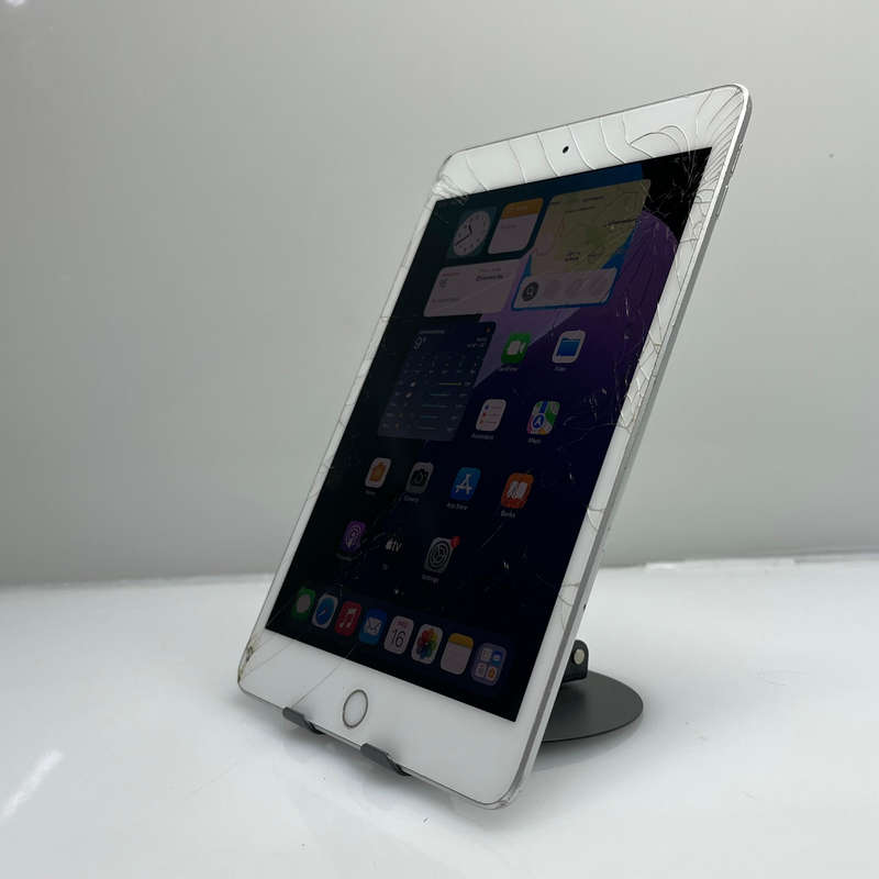 iPad Mini 5th Gen 64GB Silver