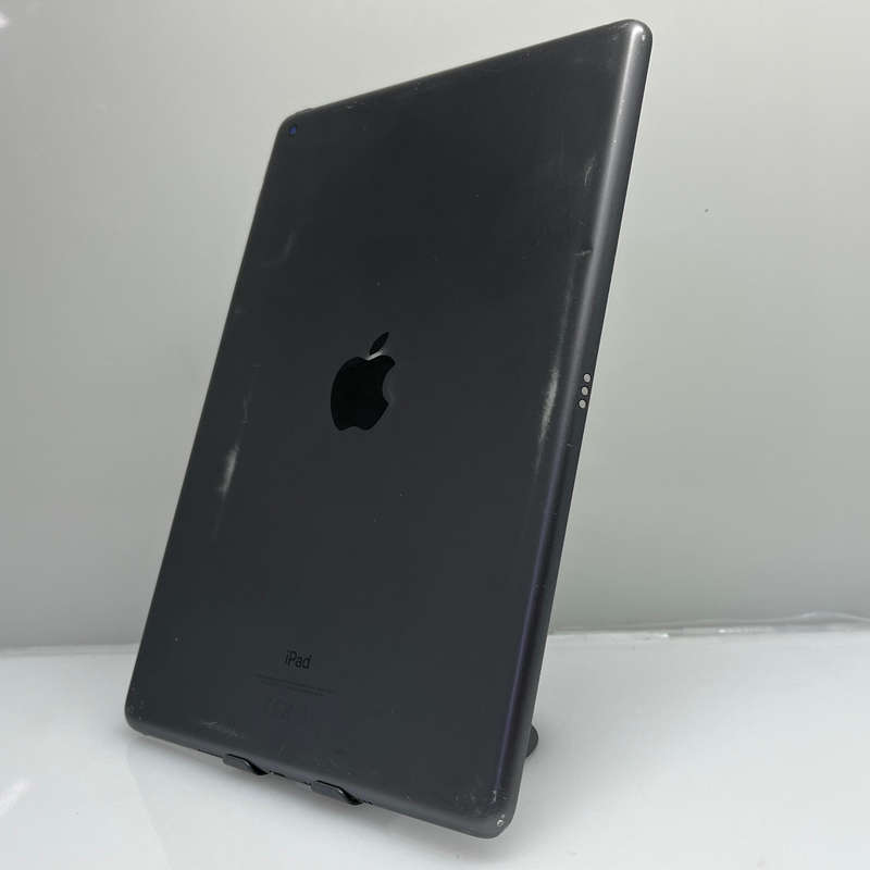 iPad 10.2" 7th Gen Space Gray
