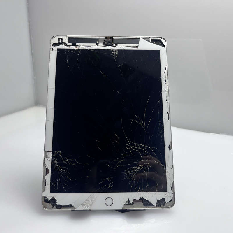 Apple ipad 9.7" 6TH Gen