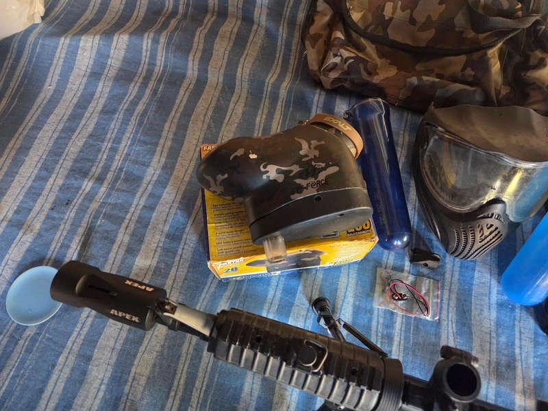 Bt4 Ironhorse Paintball set