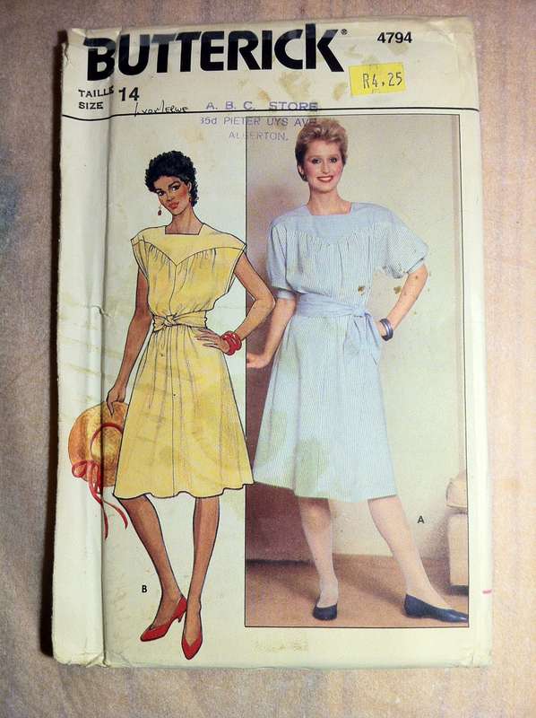 Butterick 4794 Petite Dress and Sash. Size 14. Complete Uncut F/F