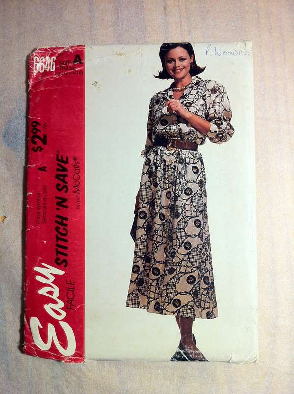 Stitch 'N Save 6646 Front buttoned Dress with collar. Sizes 10-16. Complete Uncut F/F