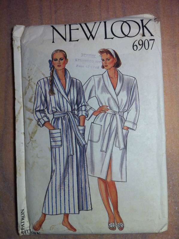 New Look 6907 Dressing Gowns. Size 8-18. Complete Uncut F/F
