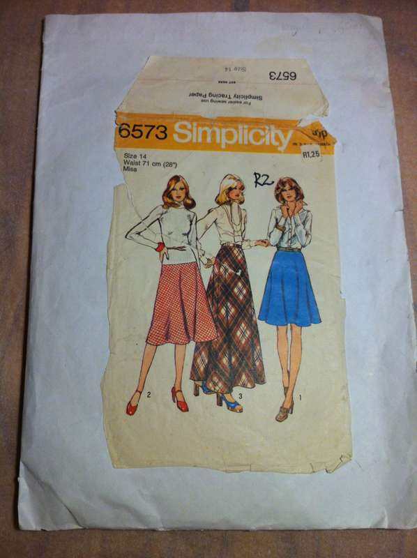 Simplicity 6573 Bias Skirts. Size 14. Complete