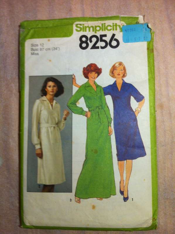 Simplicity 8256 Dress in 2 Lengths. Size 12. Complete