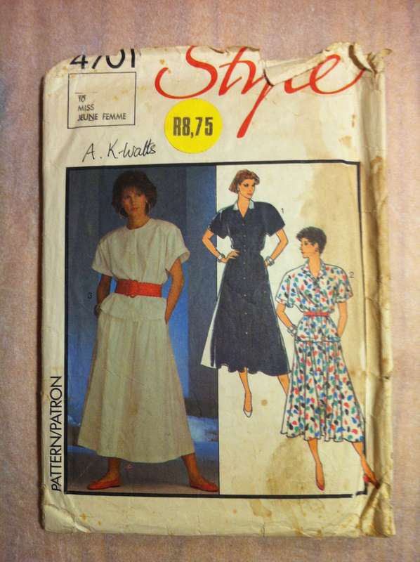 Style 4701 Button Front Skirt And Tops. Size 10. Page 3 & 4 of instructions missing.