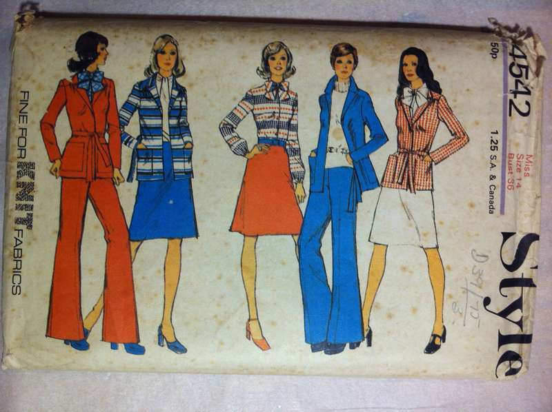 Style 4542 Jacket, Skirt, Trousers & Blouse. Size 14. Complete Uncut F/F
