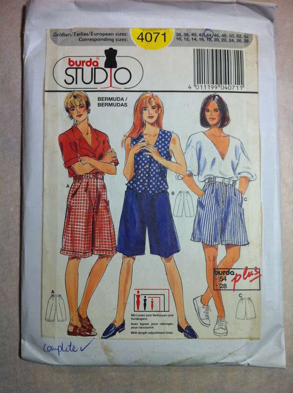 Burda 4071 Plus Size Bermudas. Size 36-54. Cut on 44.  Alterations to Pockets. Complete