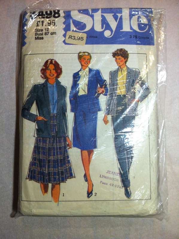 Style 3498 Skirt & Pants Only. No Jacket Pattern. Size 12.