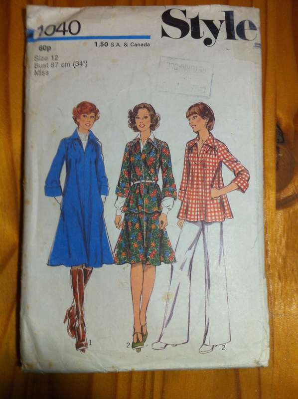 Style 1040 Dress or Tunic & Skirt. Size 12. Complete