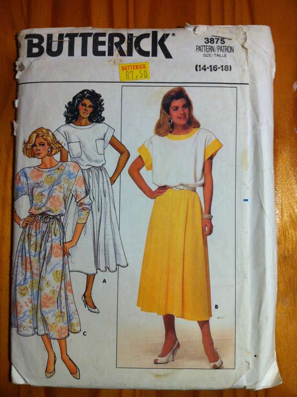 Butterick 3875 Loose Fitting Dress. Size 14,16,18. Complete. Uncut F/F