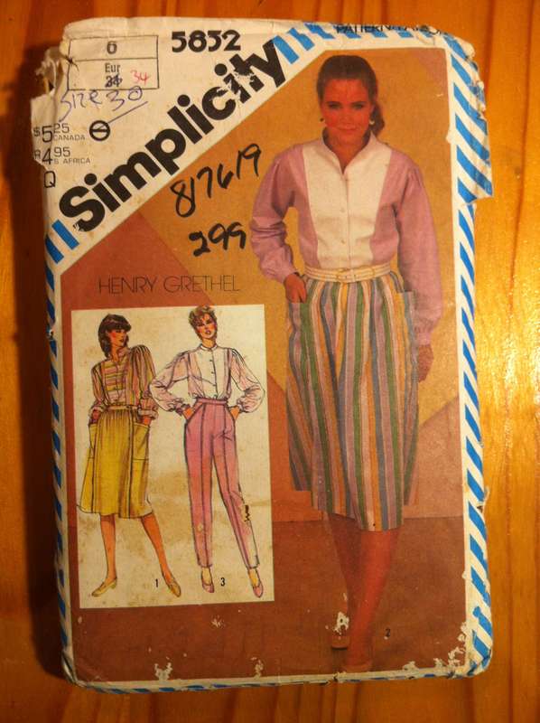 Simplicity 5832 Pants, Tucked Skirt and Shirt. Size 34. Complete