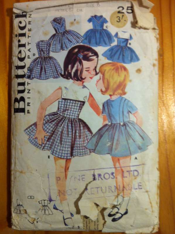 Butterick 2553 Girls Variety Dress. Size 6 / Chest 61cm. Complete