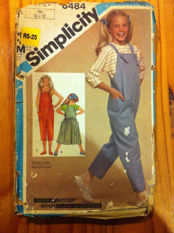 Simplicity 6484 Loose Fitting Overalls & Jumper. Girls size 10,12. Complete. Torn Envelope