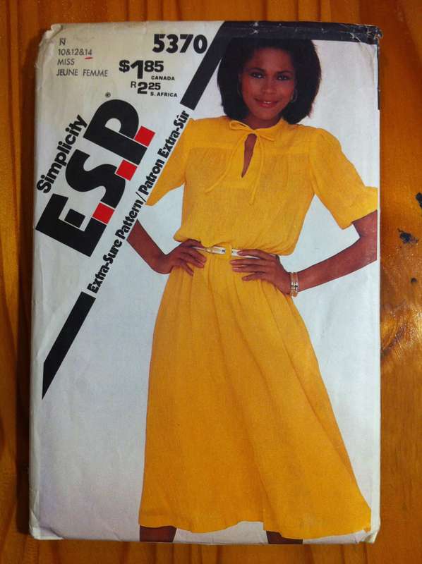 Simplicity 5370 Pullover Dress. Size 10, 12, 14. Cut on 14. Complete.