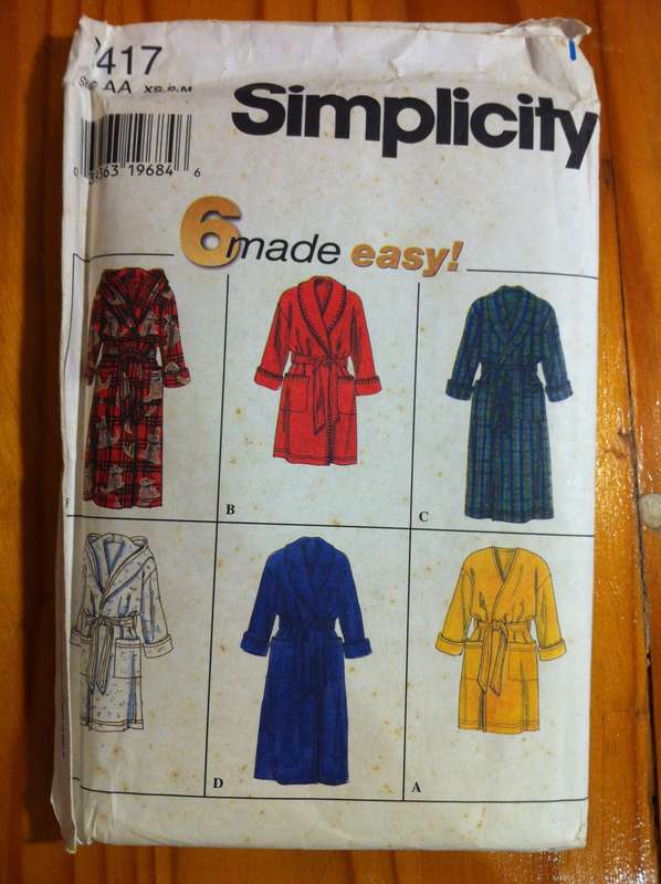 Simplicity 7417 Mens and Teens Robe. Size XS, S and Medium. Complete, Uncut F/F