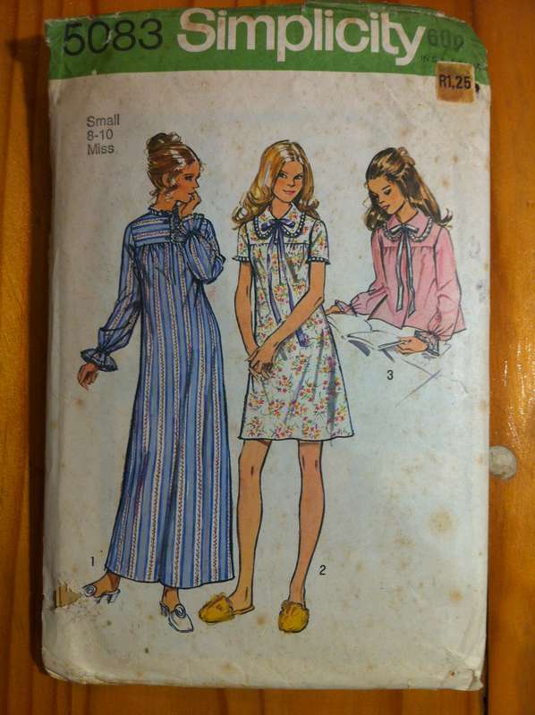 Simplicity 5083 Nightgown and Bed Jacket. Size Sml (8-10). Complete