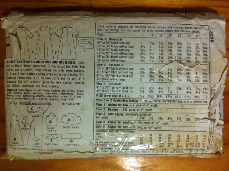 Simplicity 3230 Housecoat / Housedress. Missing Collar Pattern. Envelope very worn