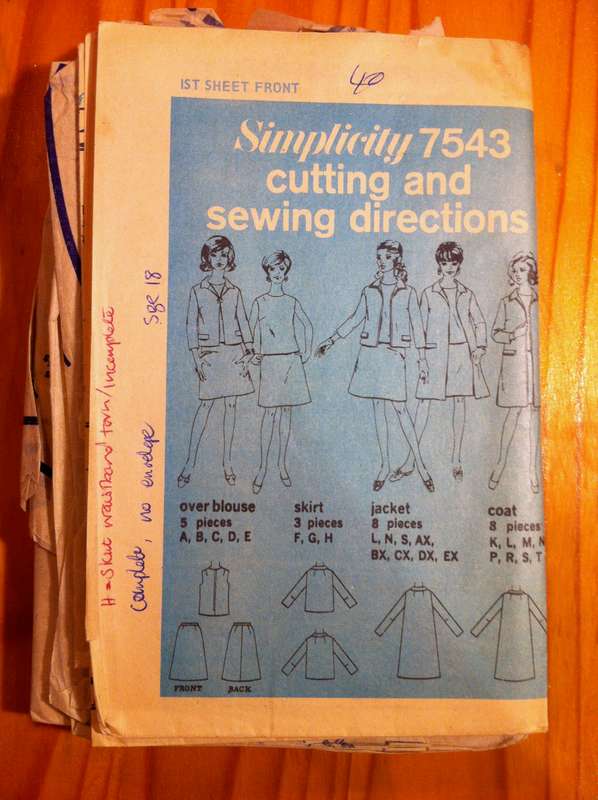 Simplicity 7543 Overblouse, Skirt, Jacket and Coat. Size 18. Pattern is Complete. No Cover Envelope