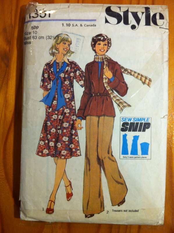 Style 1351 Dress or Top and Scarf. Size 10. Complete