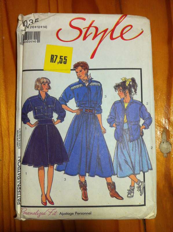 Style 1035 Girls Shirt and Skirt. Size 10, 12. 14. Complete. Uncut F/F